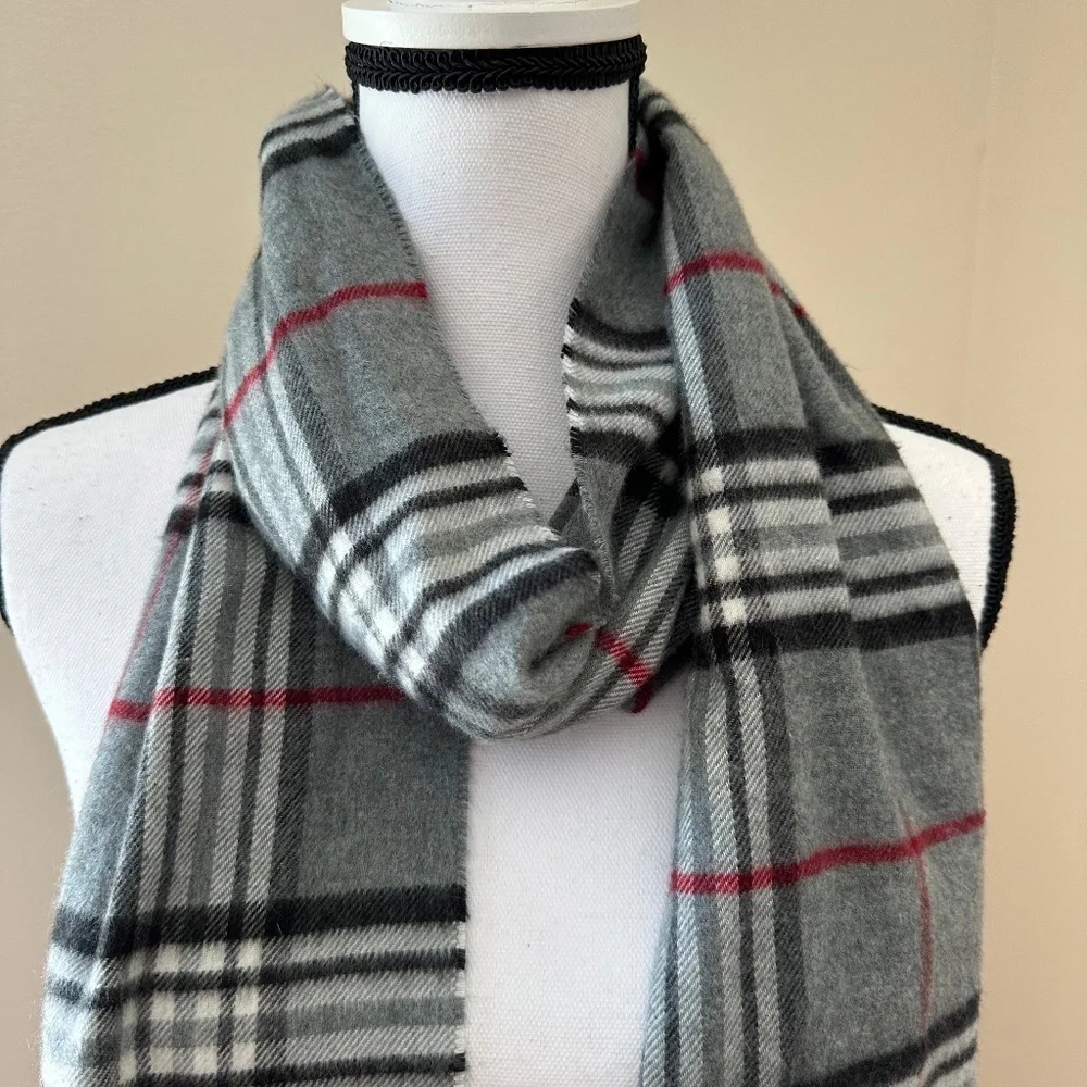 *BLACK BROWN 1826* Gray x Black Red Plaid Fashion Tassel Scarf